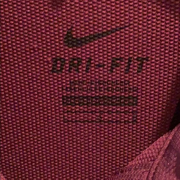Nike Ladies dry fit Top - Picture 2 of 2
